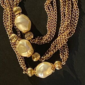 Vtg Goldtone 26” (approximate) Chain/Abstract Faux Pearl